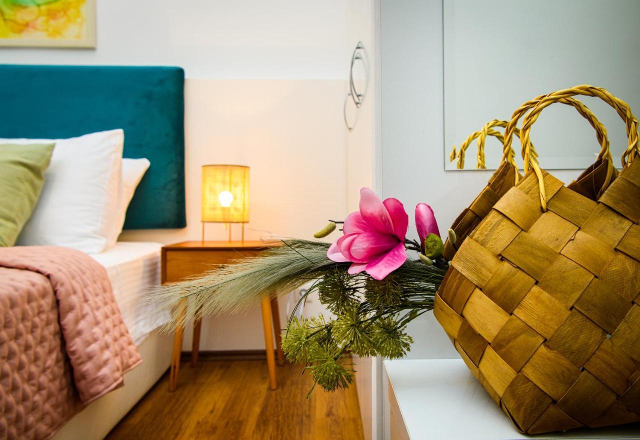 Lavica Bellevue Apartments & Studios Podstrana Dış mekan fotoğraf