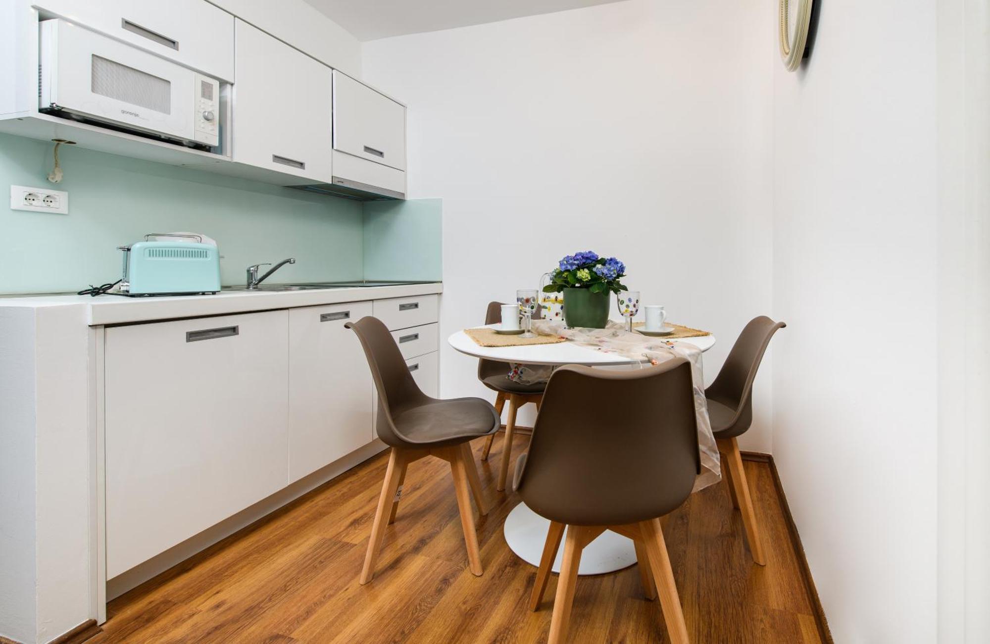 Lavica Bellevue Apartments & Studios Podstrana Dış mekan fotoğraf